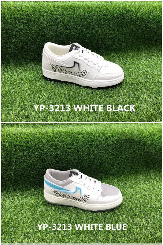 Low-top sneakers