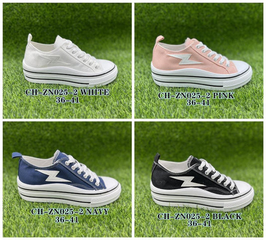 Low-top canvas sneakers,