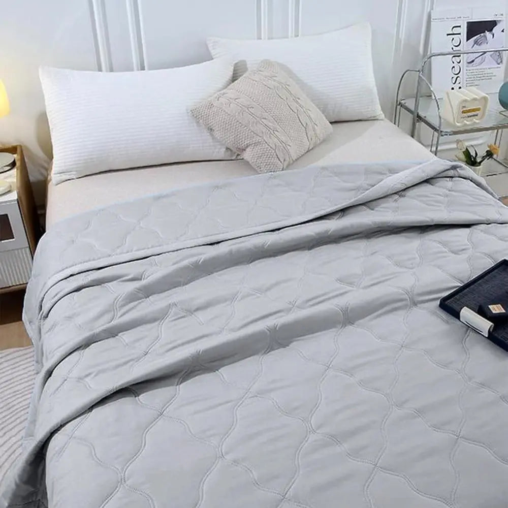 1PC Cooling Blanket Skin-Friendly Breathable Blanket Double Sided Cooler Quilt Comfortable Solid Color Quilt Home Textile