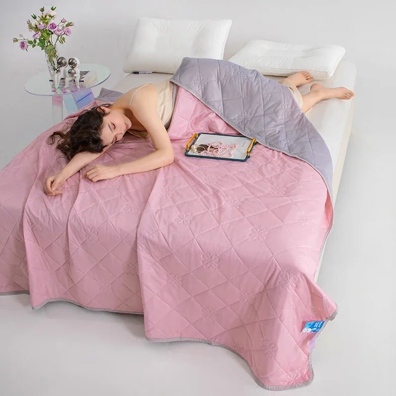 1pc Solid Color High-Quality  Summer Cooling Blanket, Lightweight, Breathable & Skin-Friendly for Hot Sleepers,Bedding 냉감이불/여름이불