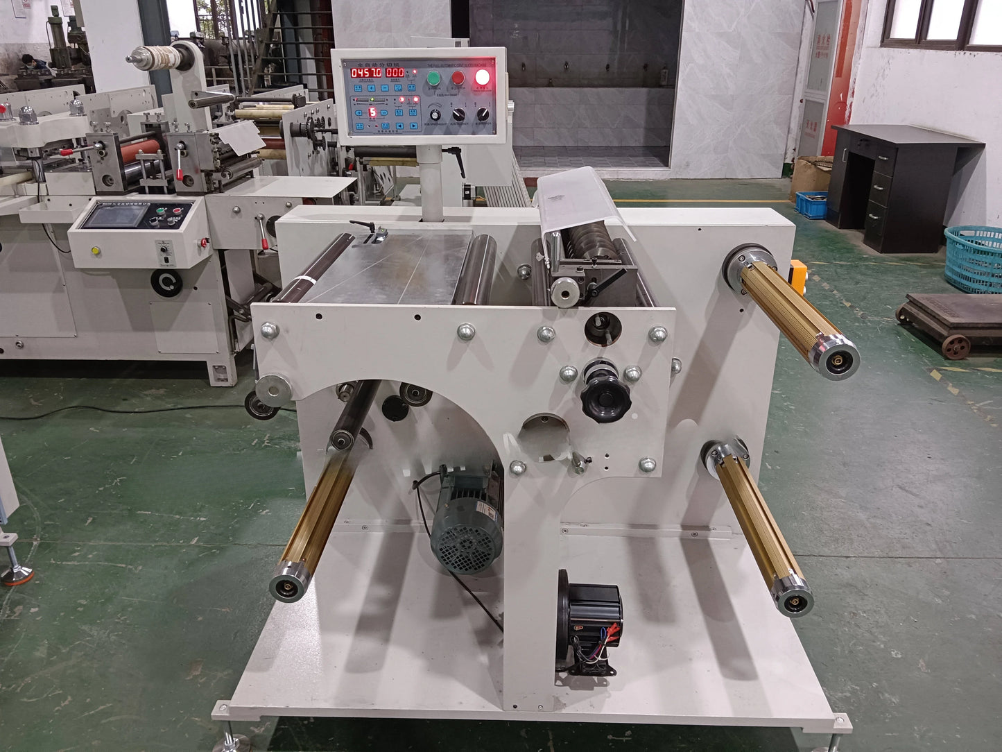 YG Hot Sale Multi Function Automatic Paper Rolls Slitter Rewinder Machine Thermal Self Adhesive Paper Rewinding Cutting Machine