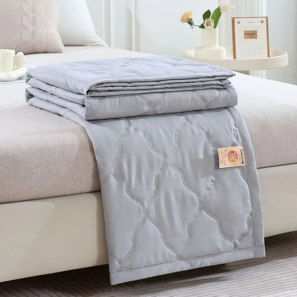 1PC Cooling Blanket Skin-Friendly Breathable Blanket Double Sided Cooler Quilt Comfortable Solid Color Quilt Home Textile