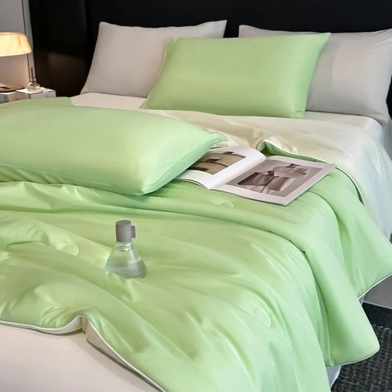 1pc Technology Cool Feeling Summer Quilt,Air Condition Comforter,Green Thin Blanket For Kid Adult,Home Bedding 150*200cm