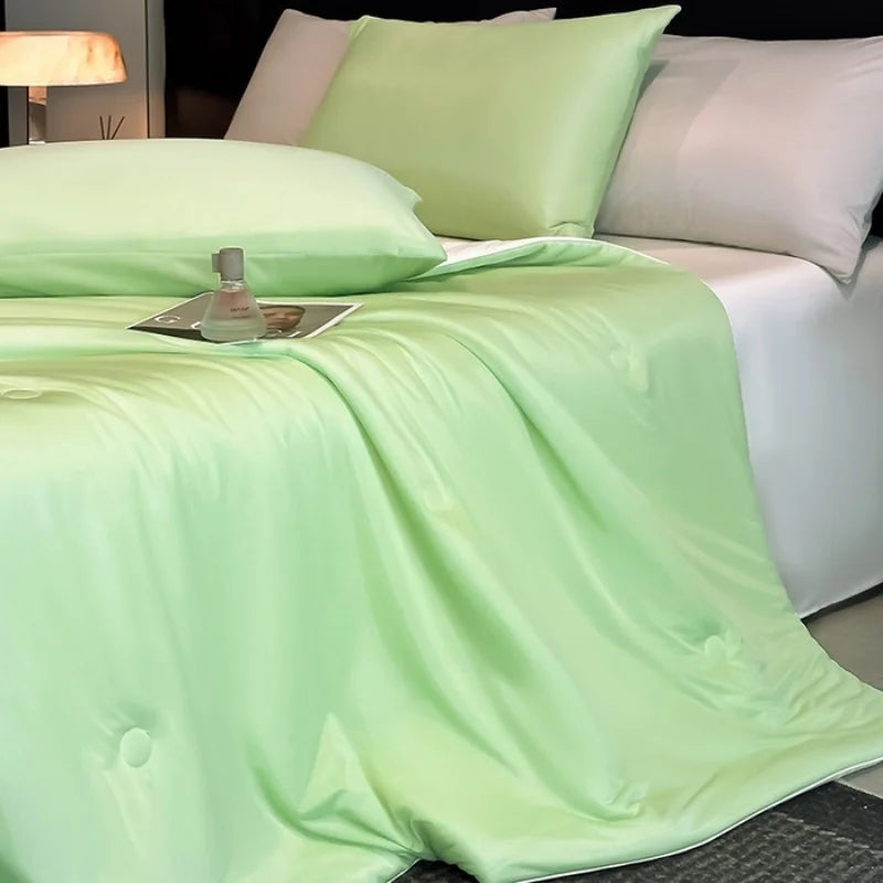 1pc Technology Cool Feeling Summer Quilt,Air Condition Comforter,Green Thin Blanket For Kid Adult,Home Bedding 150*200cm